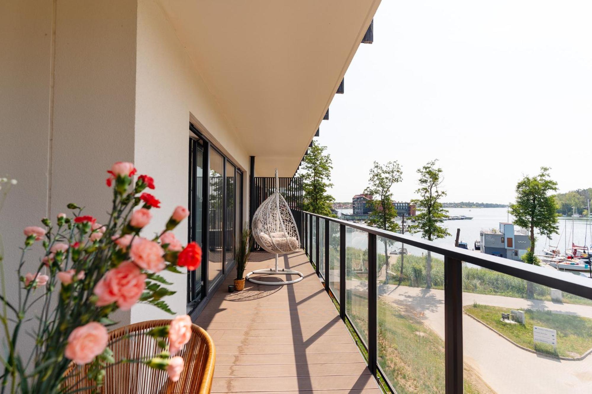 Lake Club Apartments - Loftaffair Mikołajki Bagian luar foto